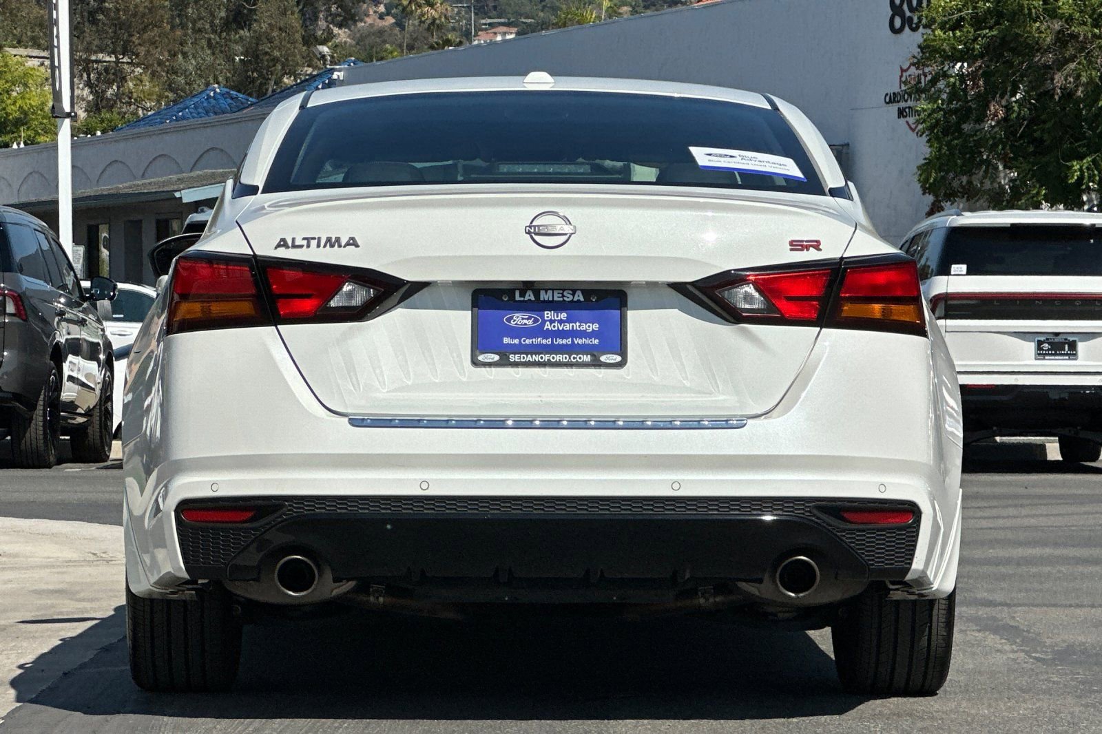 Used 2023 Nissan Altima 2.5 SR w/ SR Premium Package FWD image 4