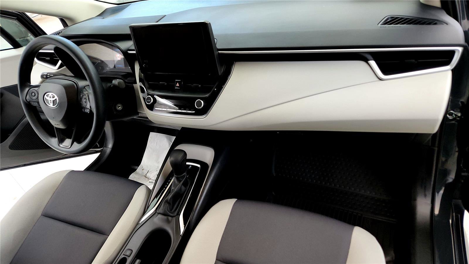 Certified 2023 Toyota Corolla LE image 31