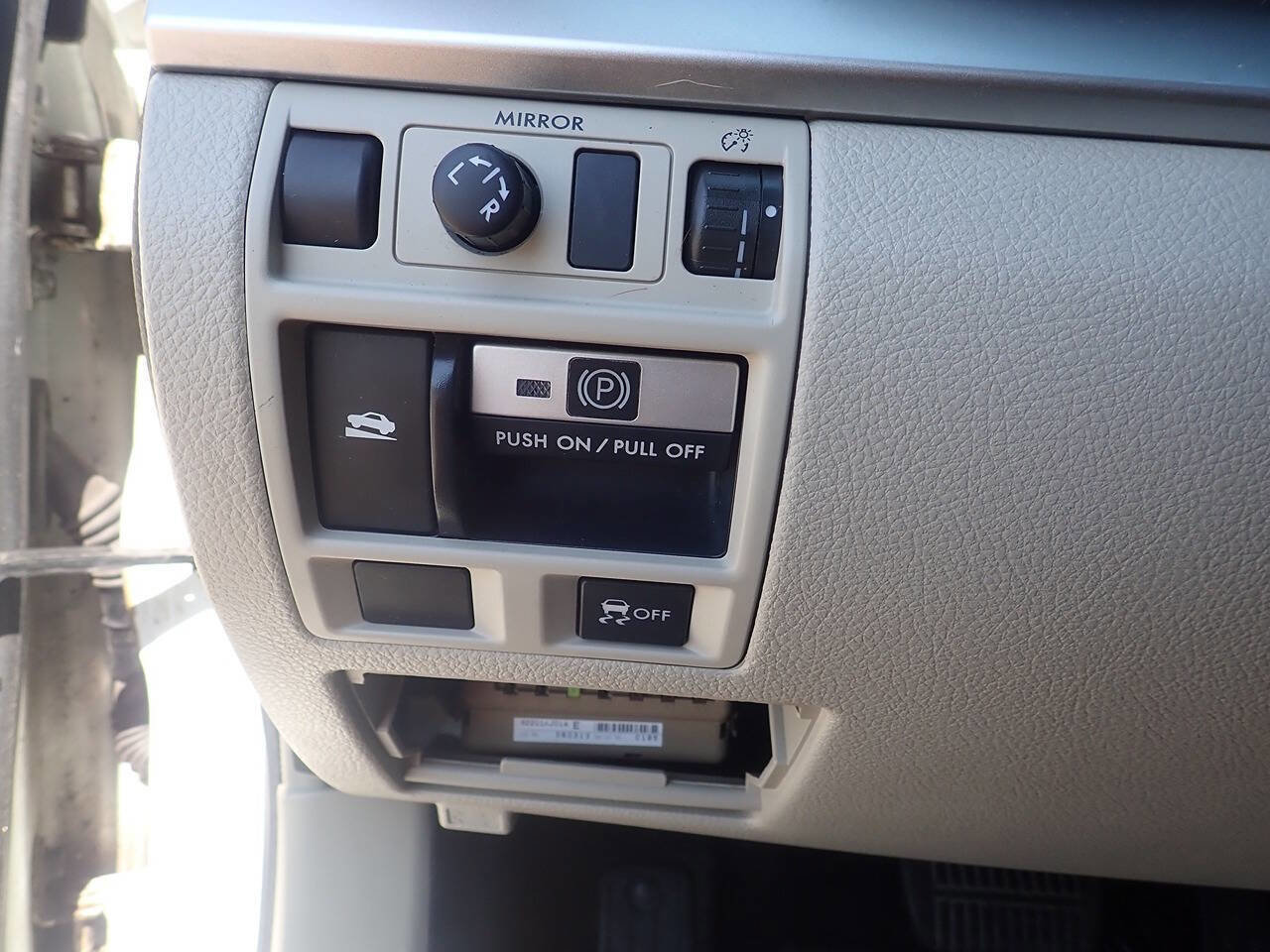 Used 2013 Subaru Outback 2.5i Premium w/ Popular Pkg 1B image 8