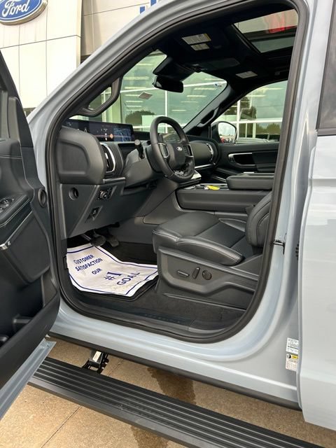 New 2027 Ford Expedition Max Platinum w/ Stealth Appearance Package AWD/4WD image 18