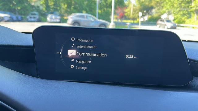 Used 2023 MAZDA MAZDA3 s FWD image 10