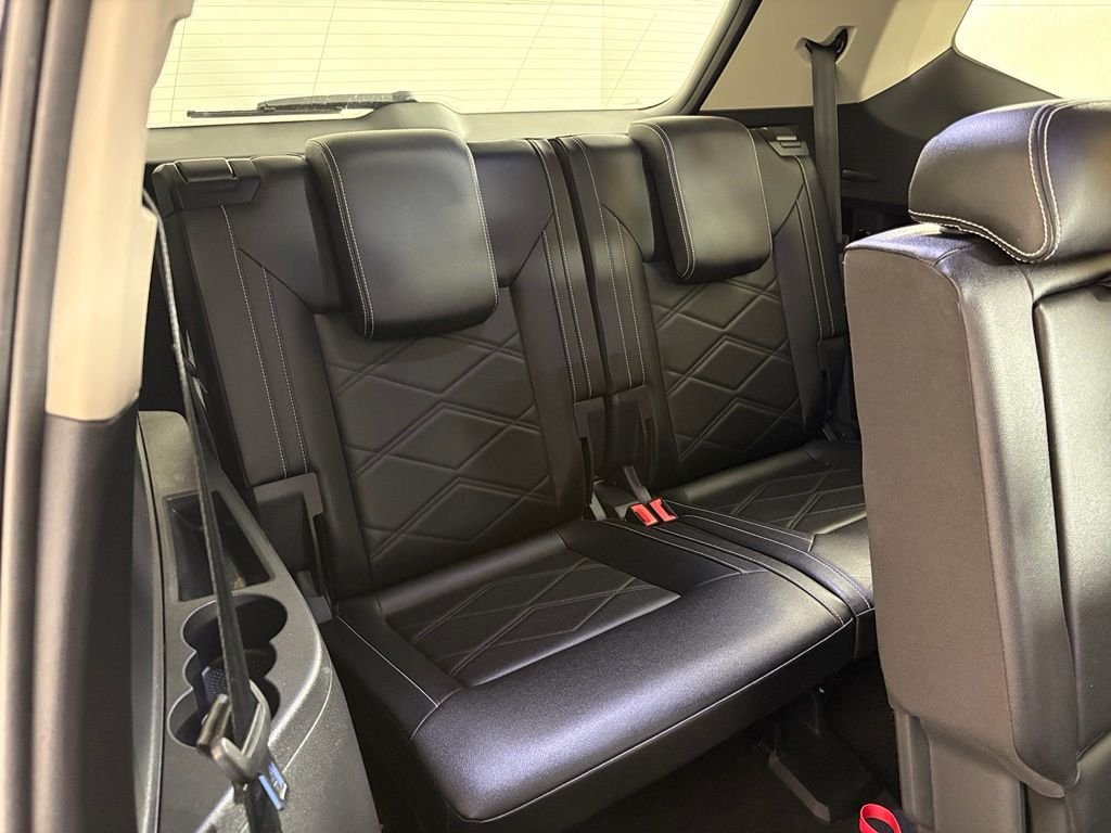 Used 2025 Volkswagen Atlas SE FWD image 39