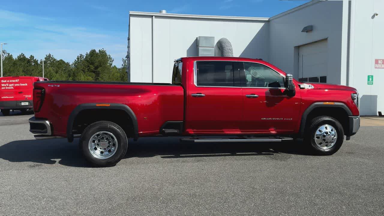 New 2026 GMC Sierra 3500 SLT w/ SLT Premium Package AWD/4WD image 9