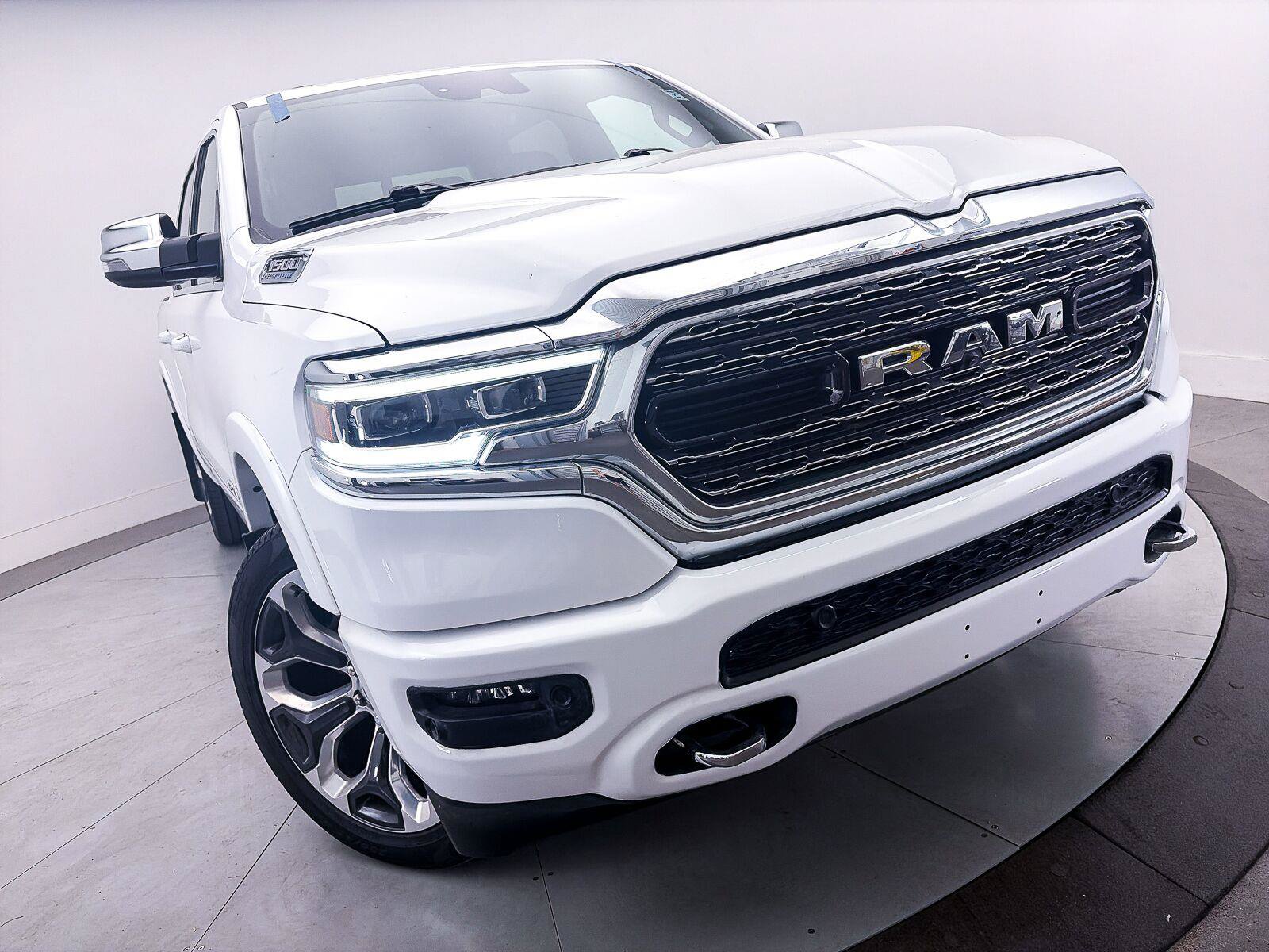 Used 2023 RAM 1500 Limited AWD/4WD image 3