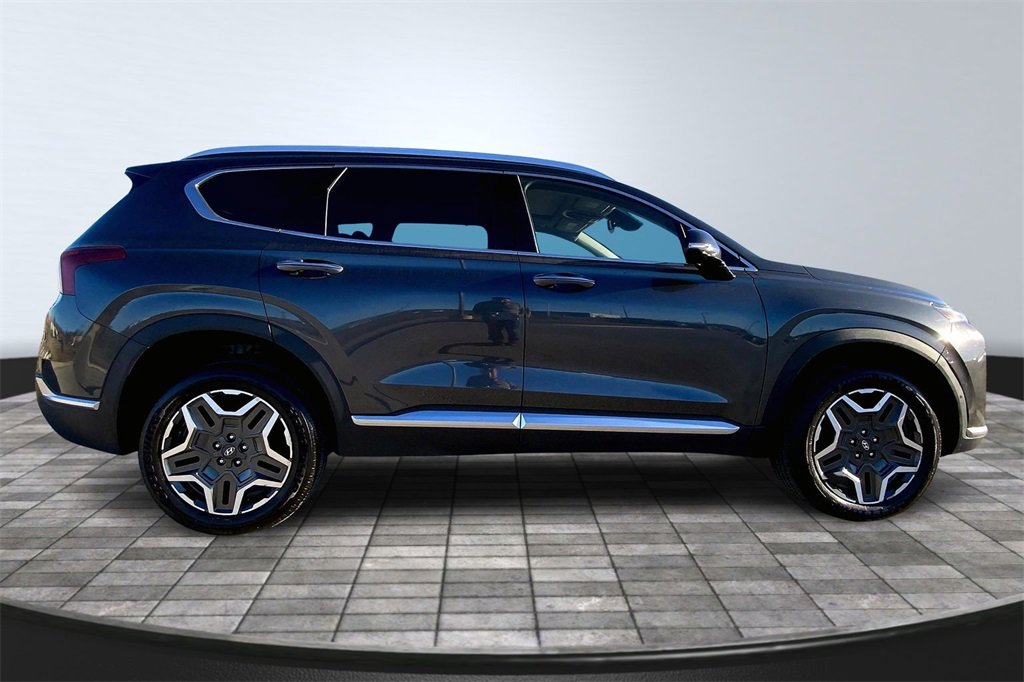 Used 2023 Hyundai Santa Fe Limited image 4