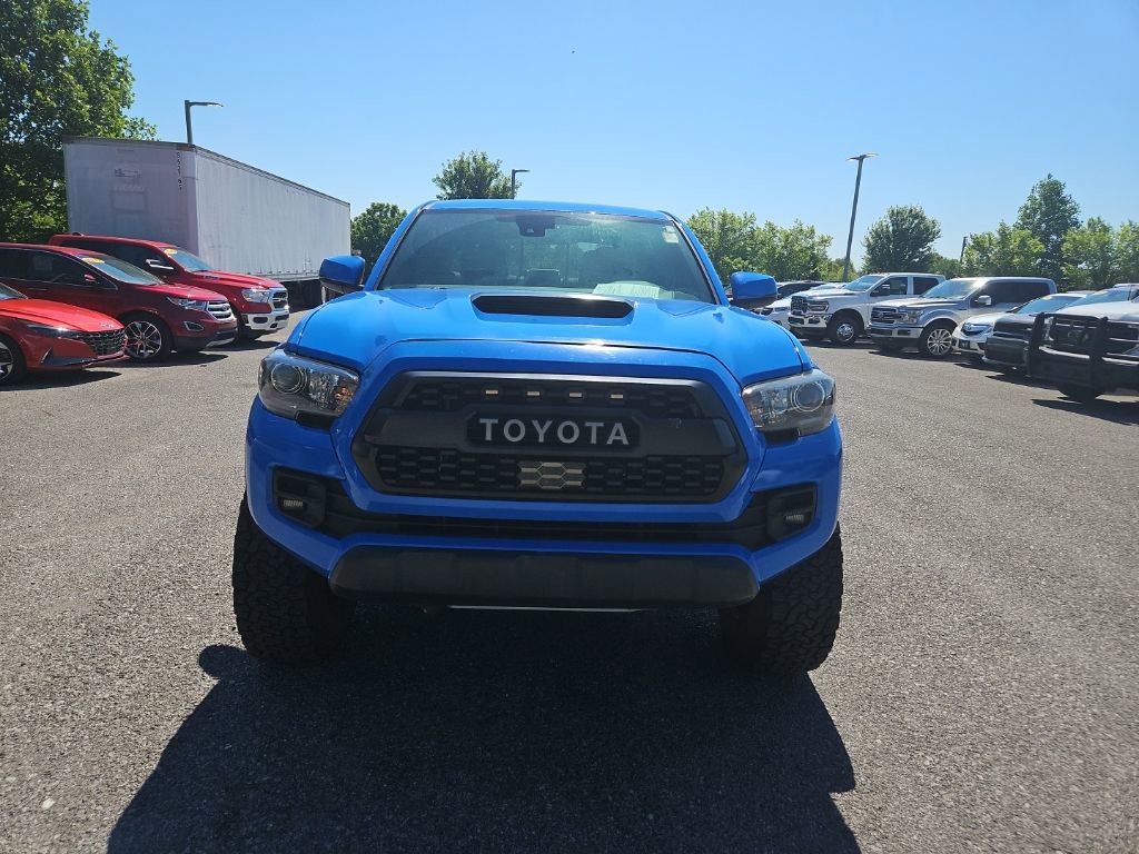 Used 2019 Toyota Tacoma TRD Pro AWD/4WD image 2