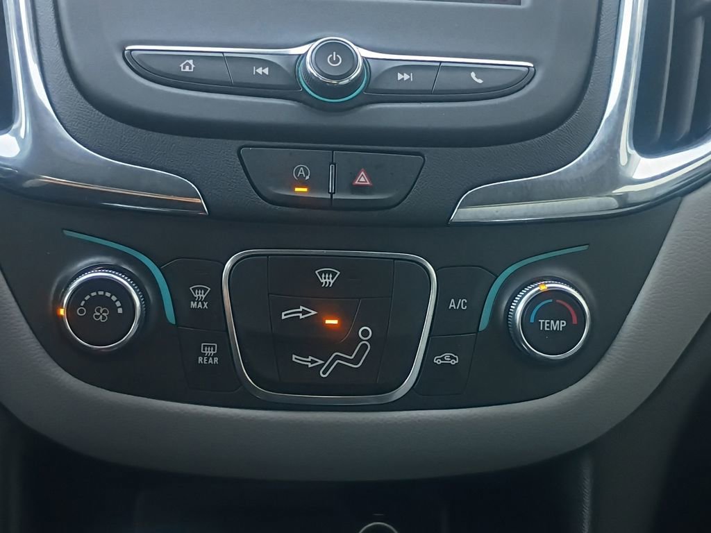 Used 2023 Chevrolet Equinox LS w/ LS Convenience Package image 4