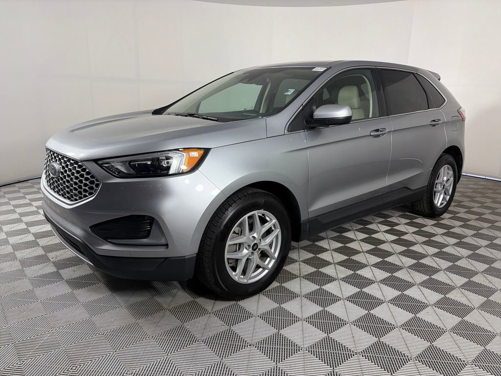 Used 2024 Ford Edge SEL video 3