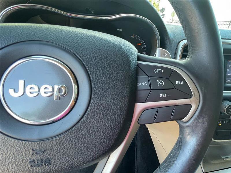 Used 2014 Jeep Grand Cherokee Laredo w/ Quick Order Package 23E RWD image 11