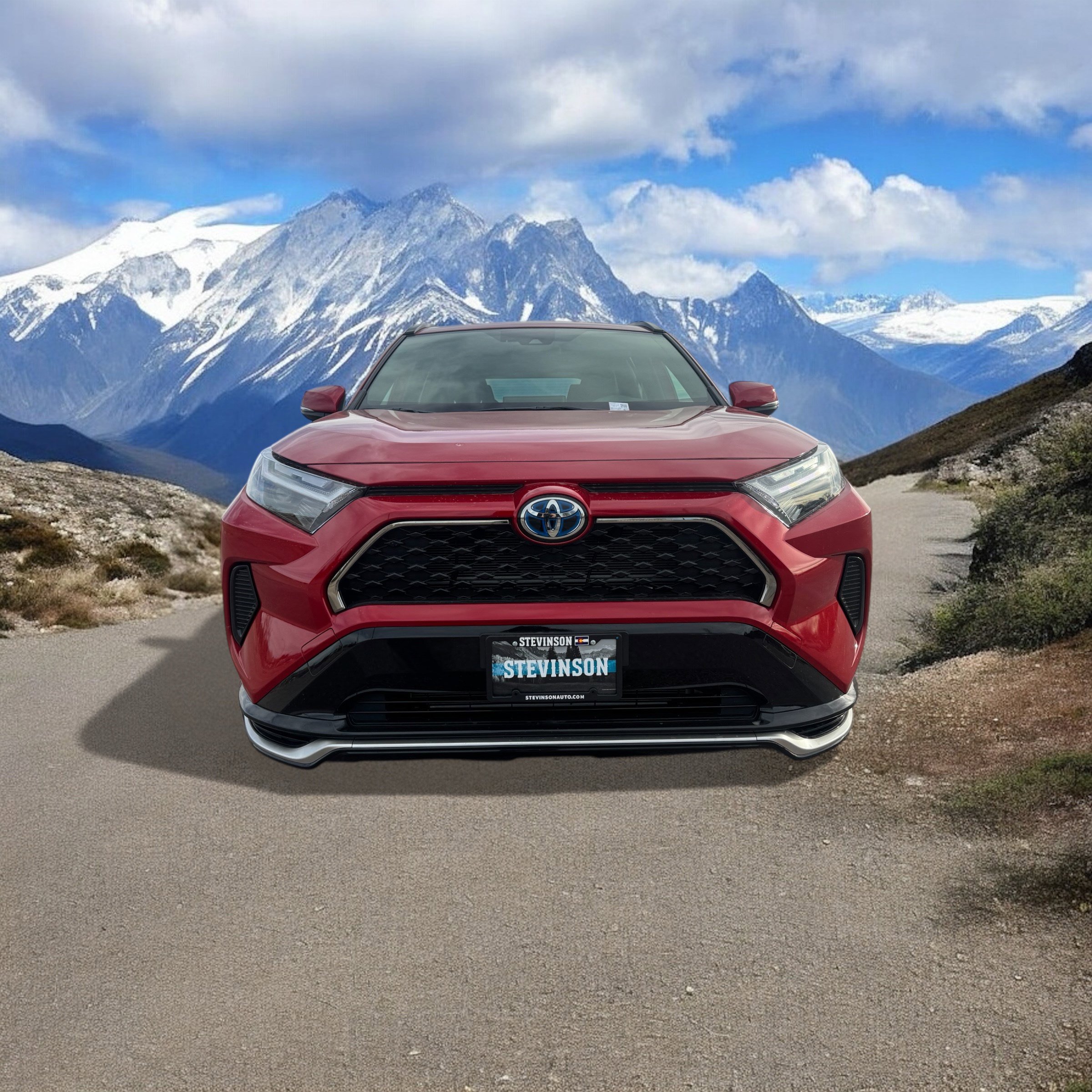 Used 2023 Toyota RAV4 SE w/ Weather & Moonroof Package image 8