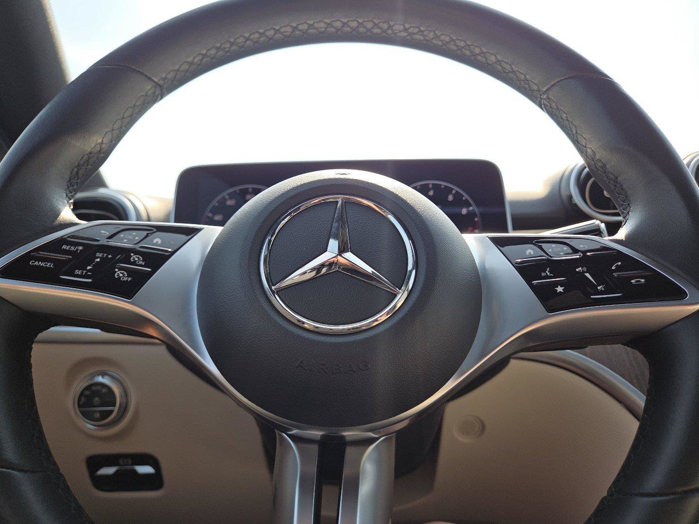 Used 2025 Mercedes-Benz C 300 4MATIC Sedan image 21