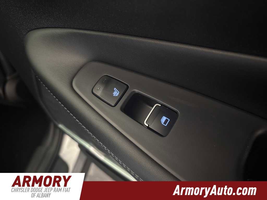 Used 2023 Hyundai Santa Fe Limited image 33