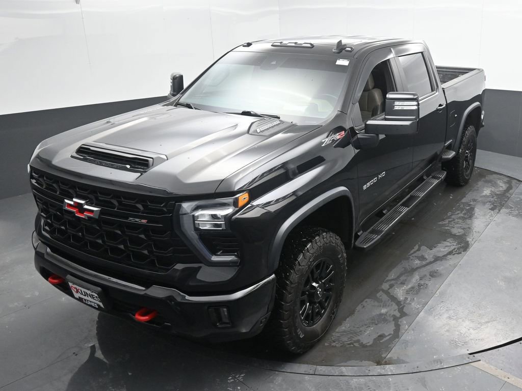 Used 2024 Chevrolet Silverado 2500 ZR2 w/ Technology Package AWD/4WD image 42
