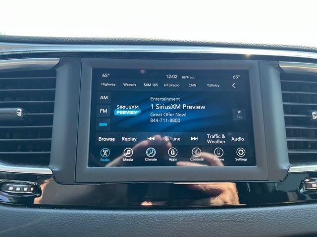 Used 2019 Chrysler Pacifica Touring Plus w/ S Appearance Package FWD image 18