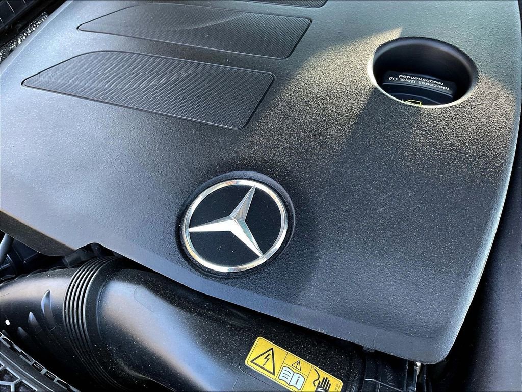Used 2021 Mercedes-Benz C 300 4MATIC Sedan image 31
