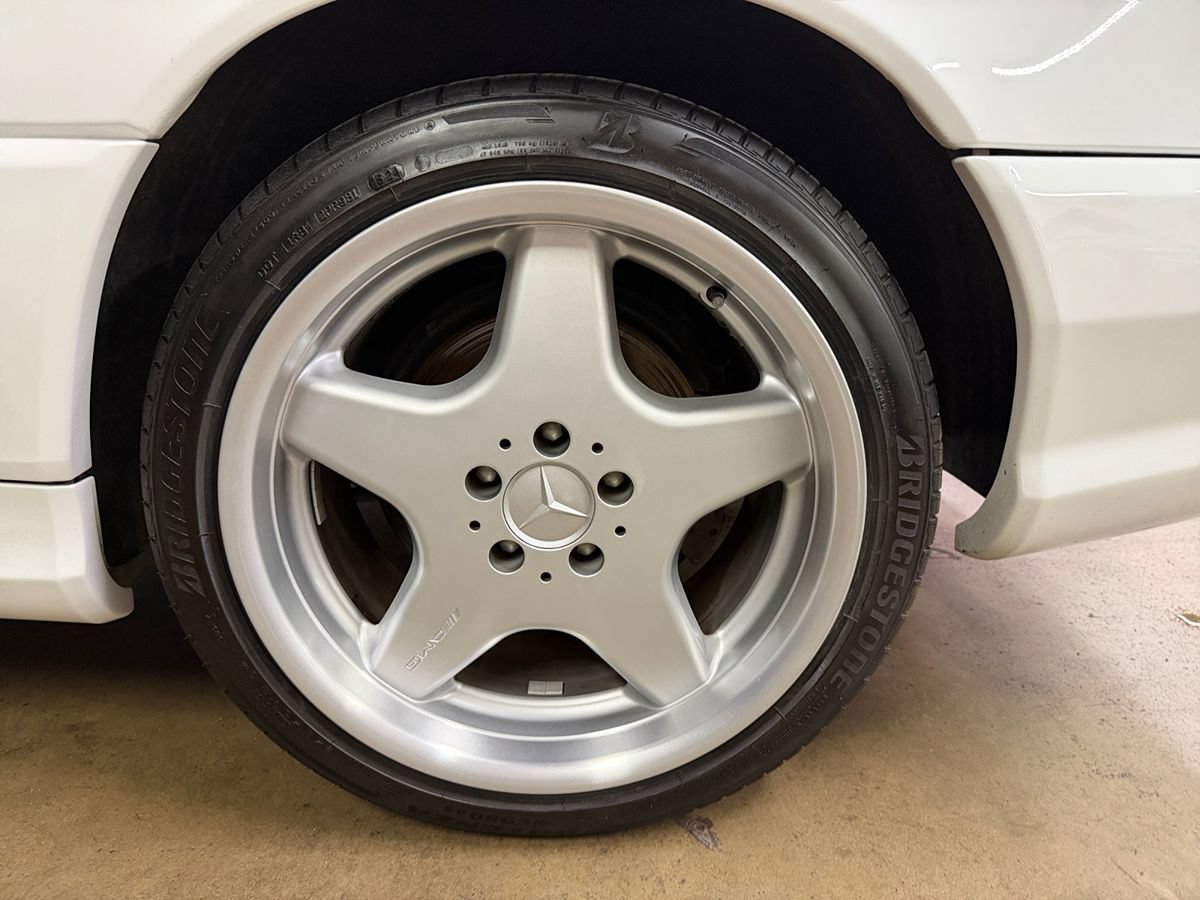 Used 2001 Mercedes-Benz SL 500 image 24