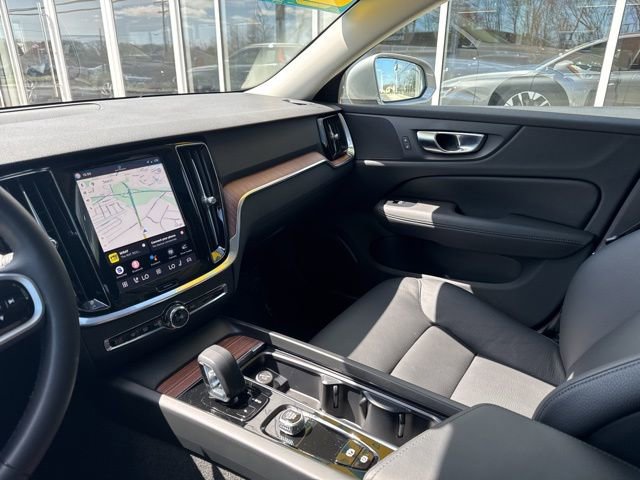 Certified 2025 Volvo V60 B5 Cross Country Plus image 20