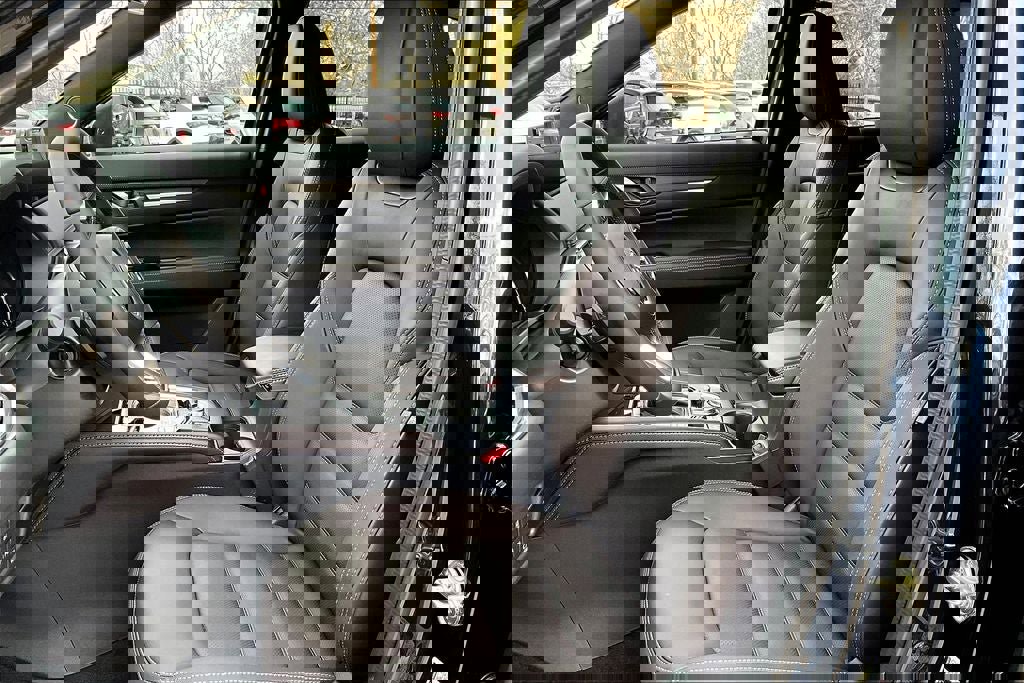 Used 2025 MAZDA CX-5 Signature image 18