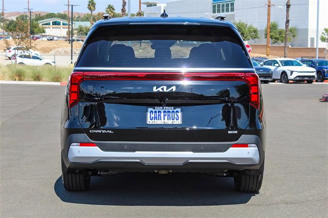 New 2026 Kia Carnival EX image 8