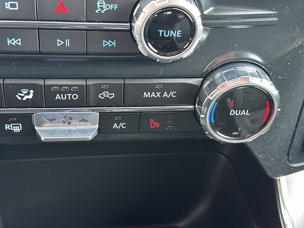 New 2026 Ford F150 XLT w/ Equipment Group 302A MID image 25