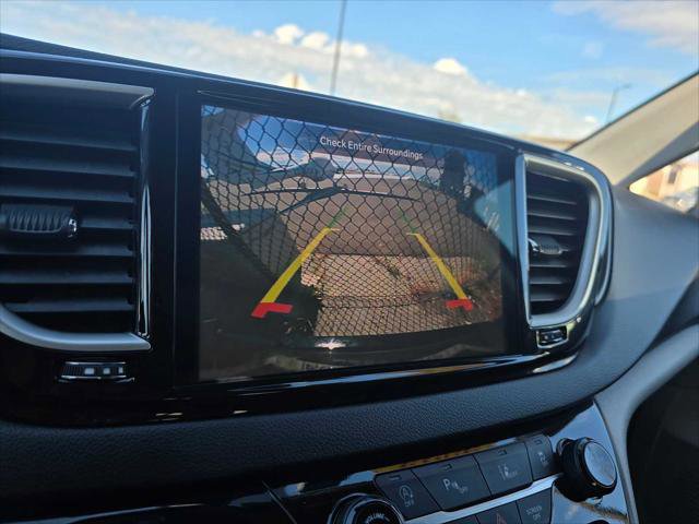Used 2024 Chrysler Pacifica Touring-L FWD image 29