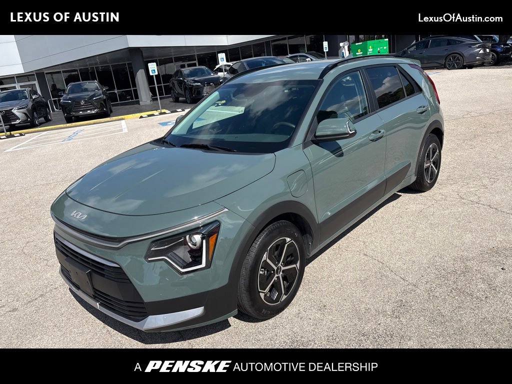 Used 2024 Kia Niro EX
