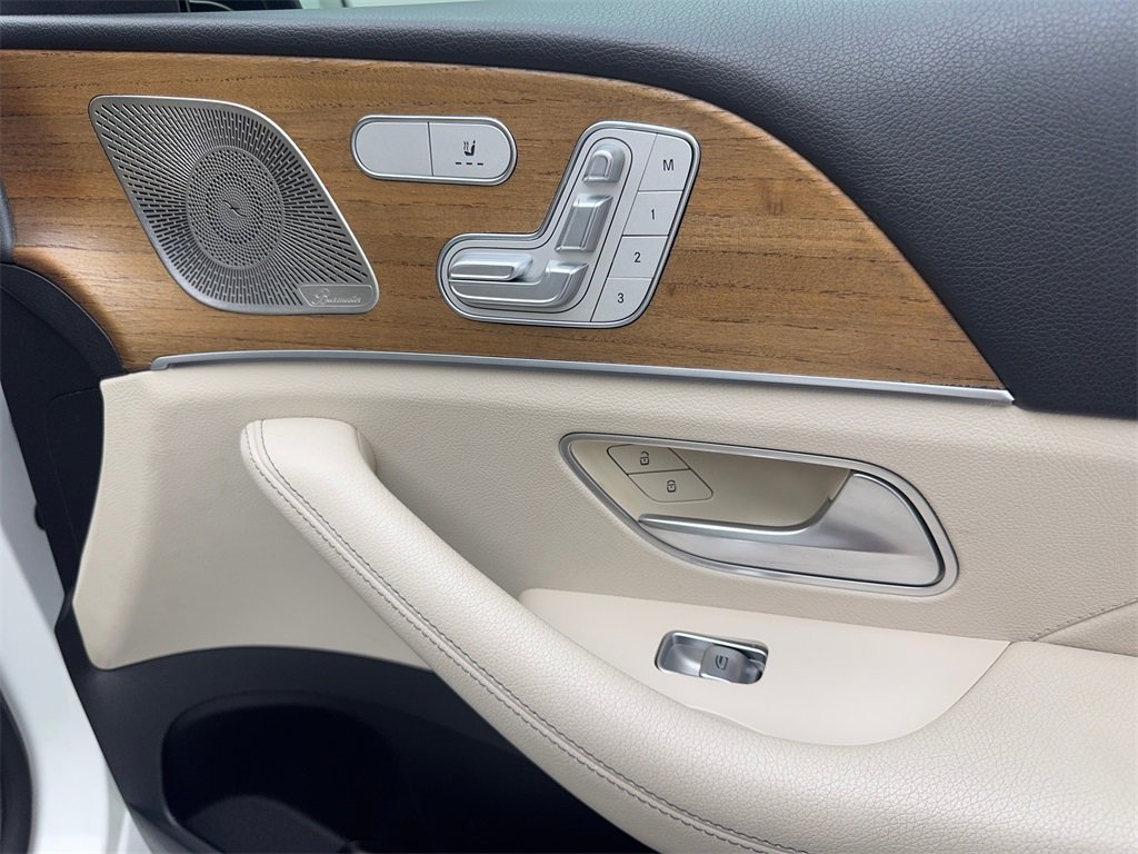 Used 2022 Mercedes-Benz GLE 350 w/ AMG Line Exterior image 46