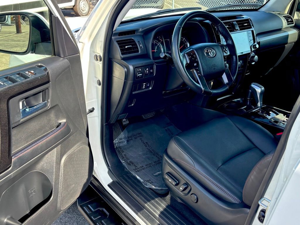 Used 2024 Toyota 4Runner TRD Off-Road Premium image 10