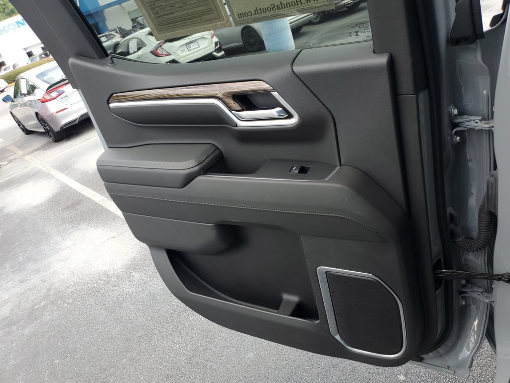Used 2024 Chevrolet Silverado 1500 LT AWD/4WD image 13