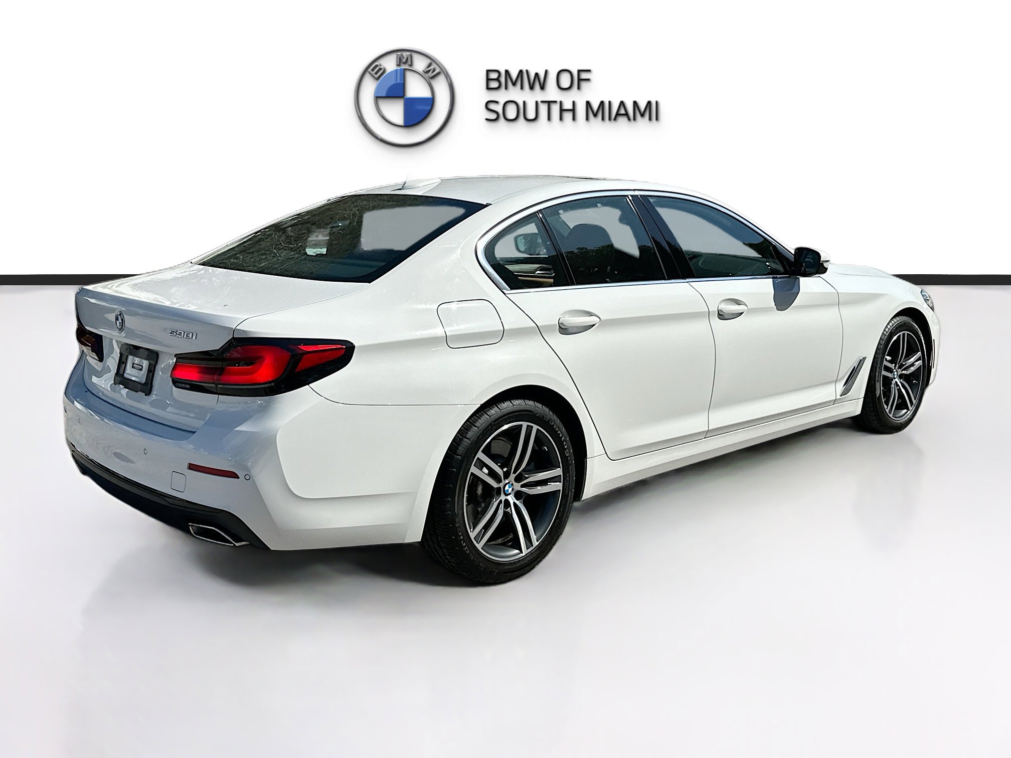 Used 2023 BMW 530i w/ Premium Package image 7