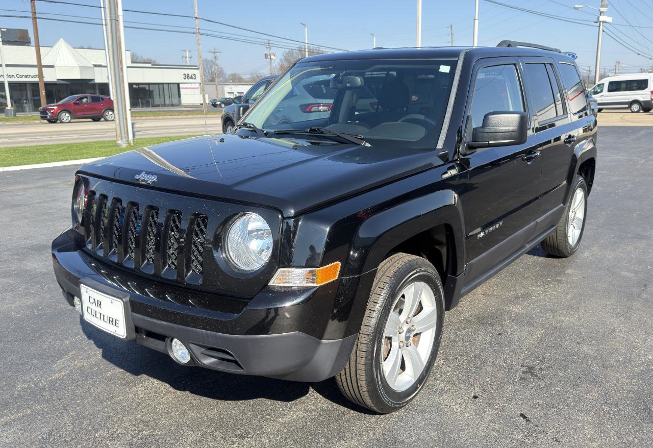 Used 2015 Jeep Patriot Latitude AWD/4WD image 7