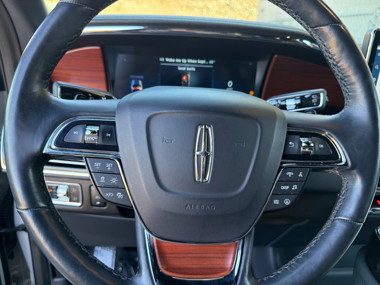 Used 2022 Lincoln Navigator 2WD image 24