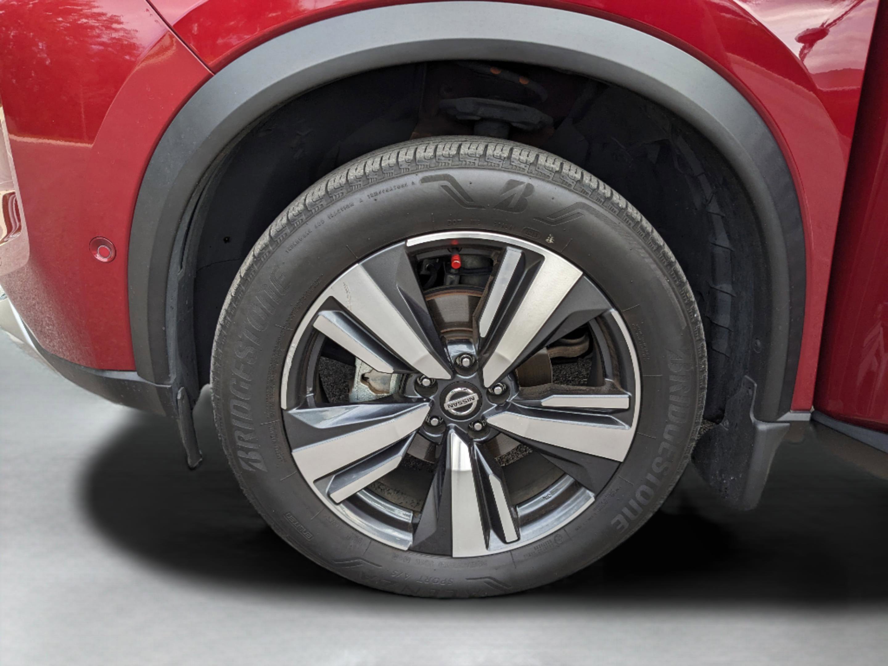 Used 2021 Nissan Rogue Platinum image 22