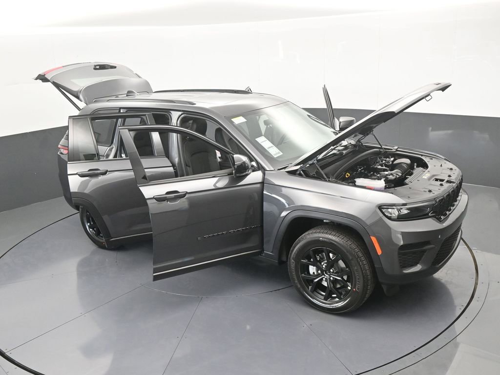New 2025 Jeep Grand Cherokee Altitude image 62