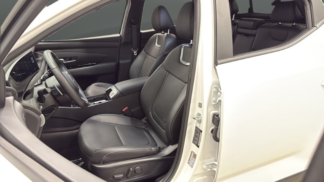 Used 2026 Hyundai Santa Cruz Limited AWD/4WD image 9