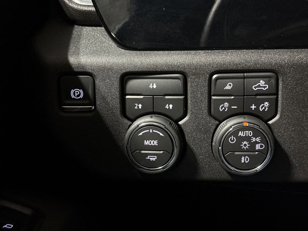Used 2026 Chevrolet Silverado 2500 LT w/ Trail Boss Package AWD/4WD image 19