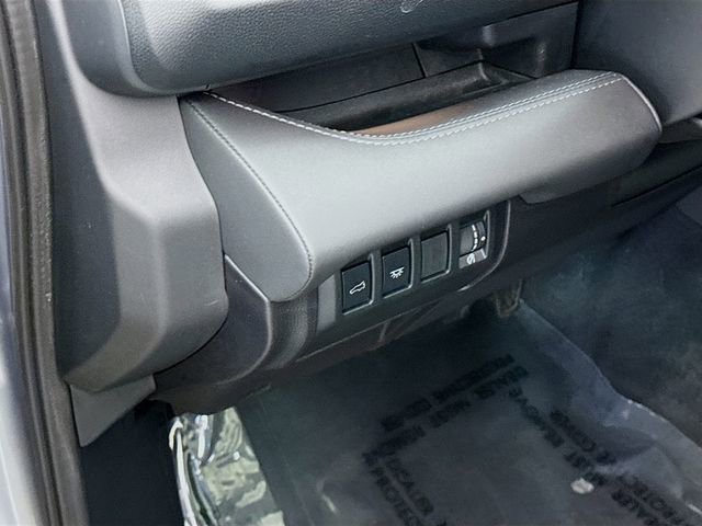 Used 2024 Subaru Ascent Touring image 10