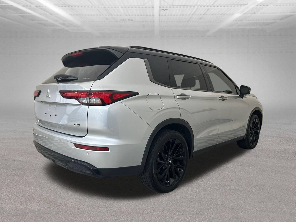 Used 2024 Mitsubishi Outlander SEL AWD/4WD image 5