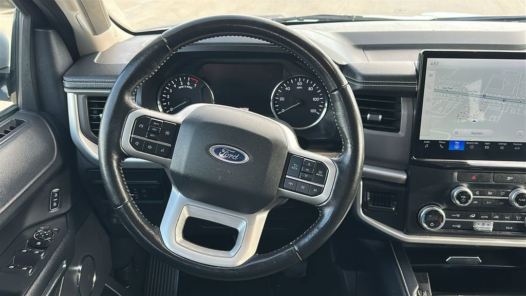 Used 2022 Ford Expedition XLT image 22