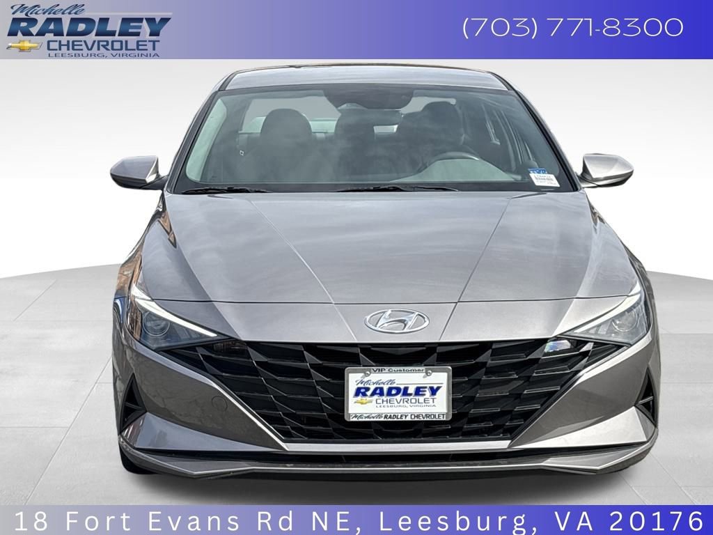 Used 2023 Hyundai Elantra Blue image 9