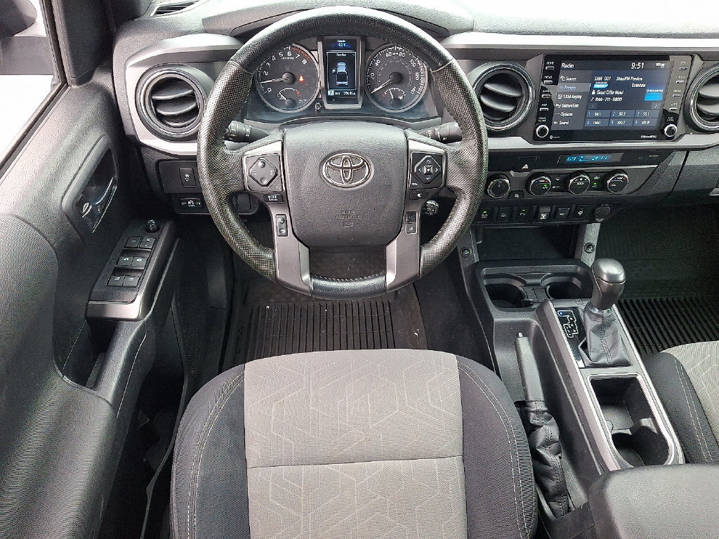 Used 2022 Toyota Tacoma TRD Sport w/ Technology Package AWD/4WD image 13