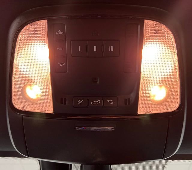 Used 2024 Dodge Durango R/T AWD/4WD image 40