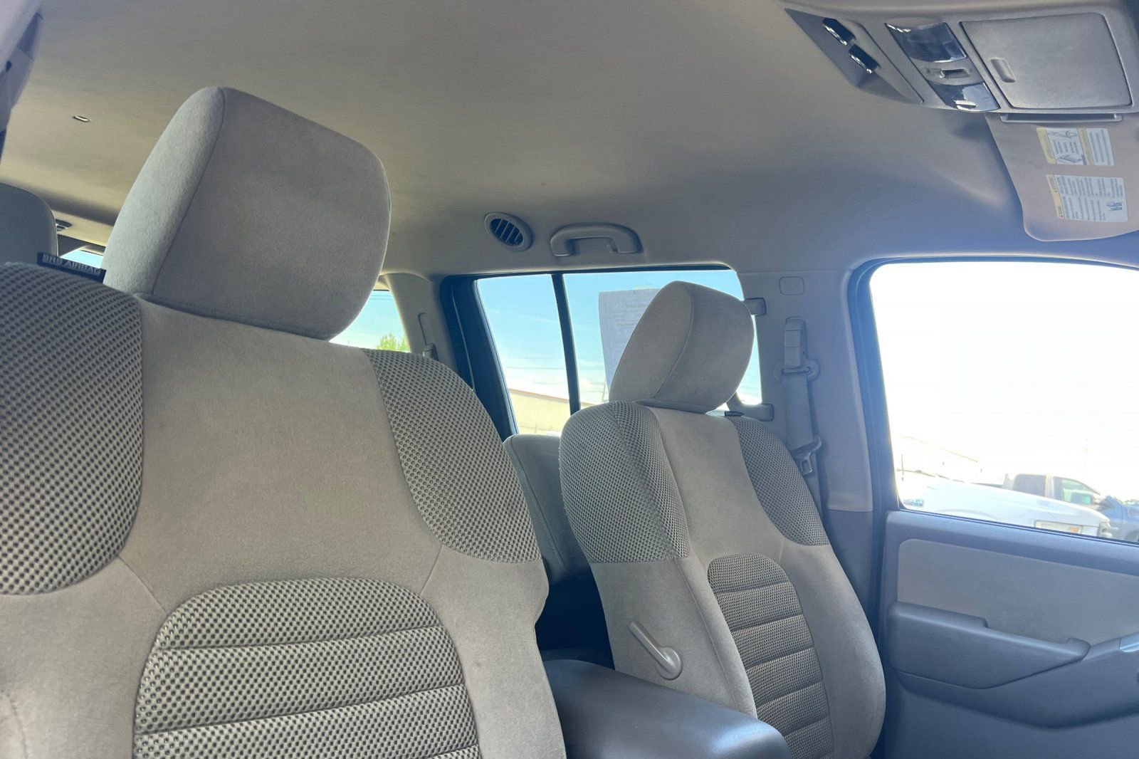 Used 2012 Nissan Pathfinder SV AWD/4WD image 18