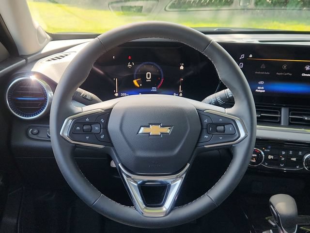 New 2026 Chevrolet Trax LT w/ Sunroof Package FWD image 21