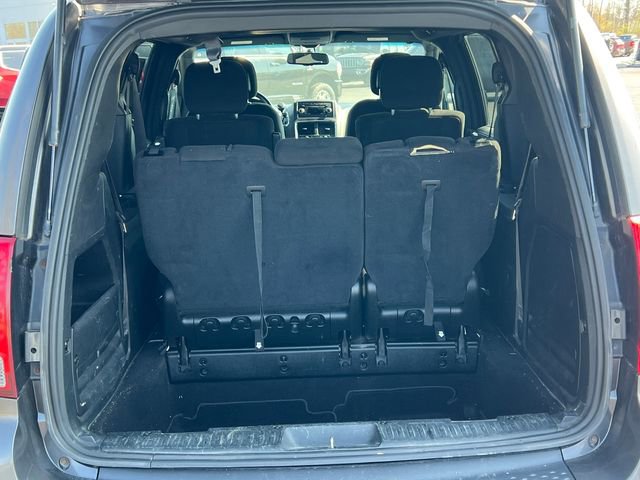 Used 2017 Dodge Grand Caravan SE FWD image 30