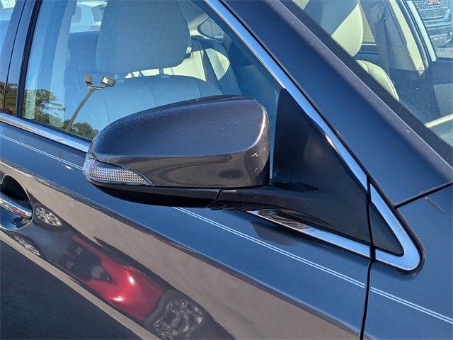 Used 2018 Toyota Avalon XLE Premium image 10