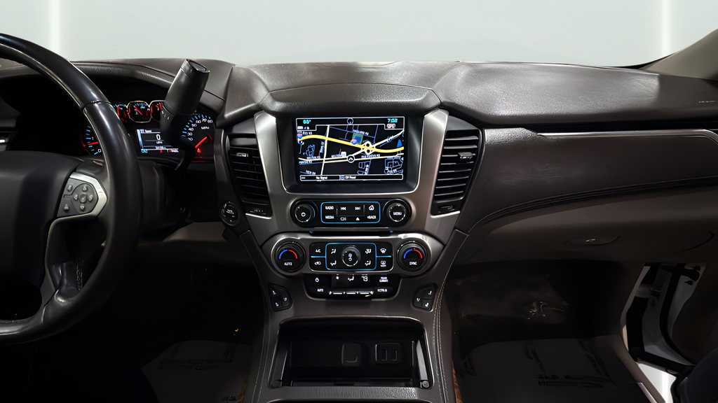Used 2020 Chevrolet Tahoe Premier AWD/4WD image 23