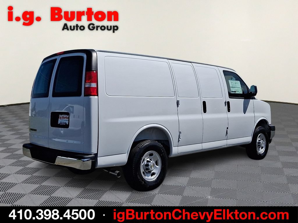 New 2026 Chevrolet Express 2500 w/ Driver Convenience Package RWD image 4