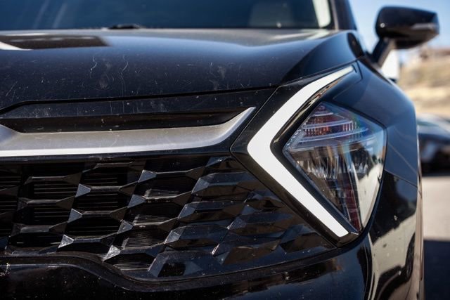 Used 2023 Kia Sportage EX image 12