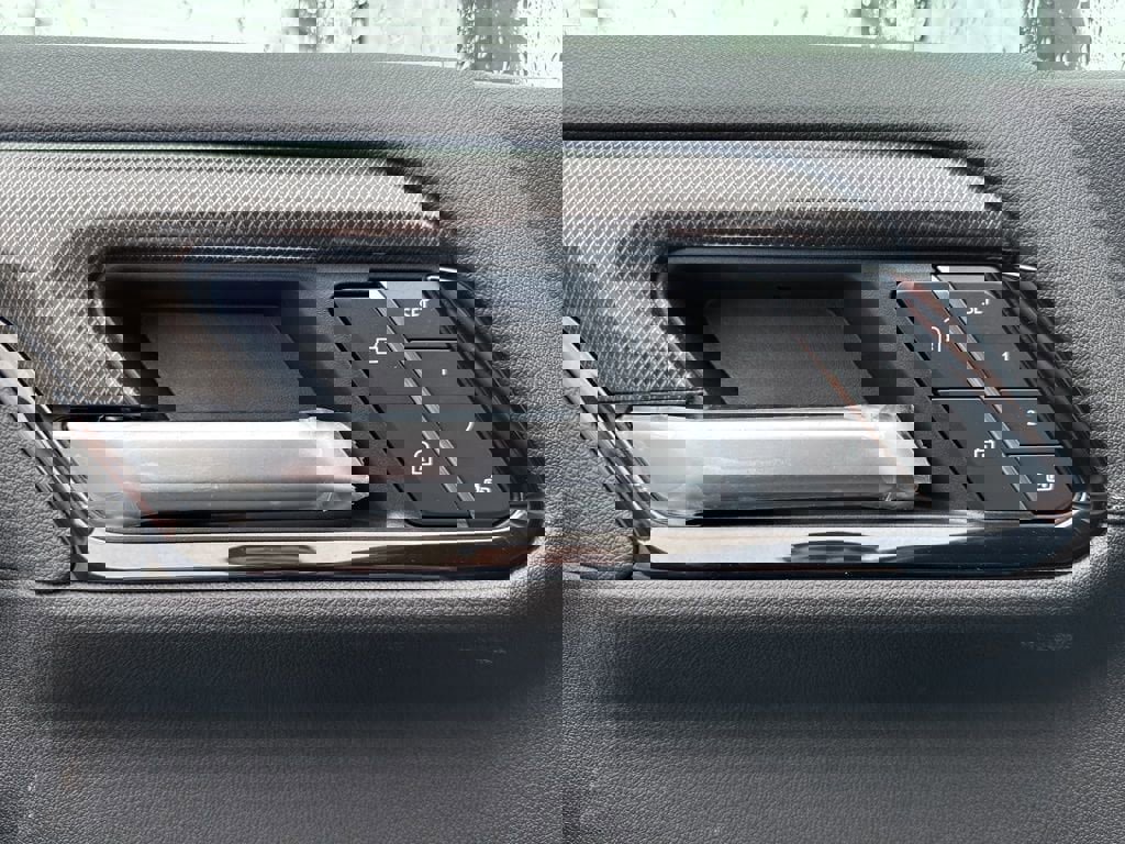 New 2026 GMC Sierra 2500 AT4 image 23